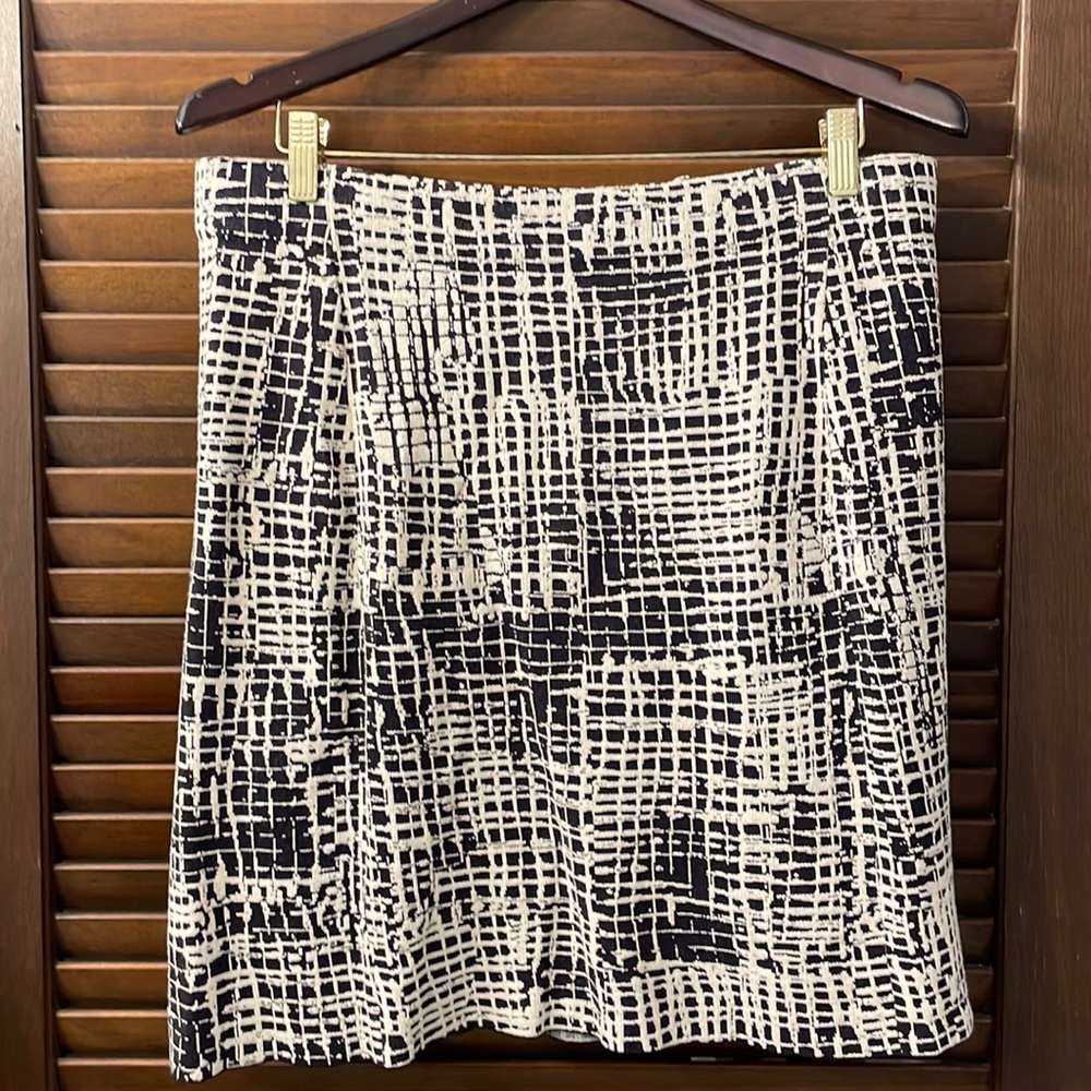 Nic & Zoe Skirt NWOT